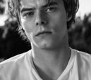 Charlie Heaton