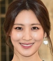 Claudia Kim