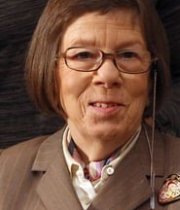 Linda Hunt