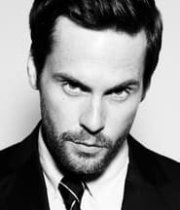 Tom Riley