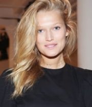 Toni Garrn