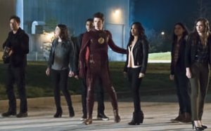 The Flash 2. Sezon 23. Bölüm Sezon Finali